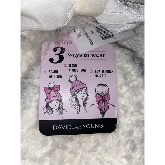 David & Young Women/Girl’s Fuzzy Beanie Pom-pom Detachable Bow Ivory OS NWT - Picture 2 of 3